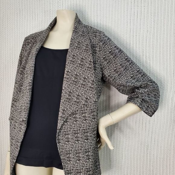 (SOLD) Karen Kane Blazer - Picture 2 of 8